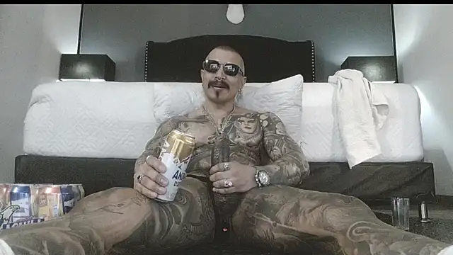 danilog515 online show from November 14, 11:41 pm