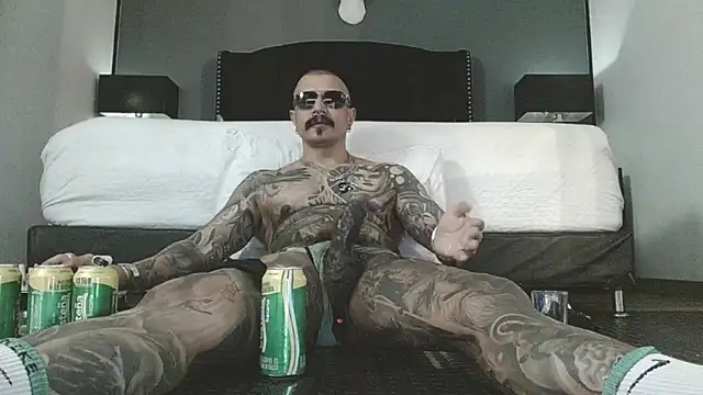 danilog515 online show from March 26, 4:11 am