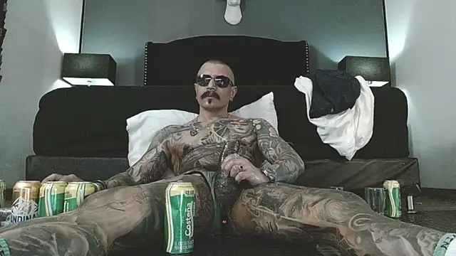 danilog515 online show from March 14, 10:49 pm