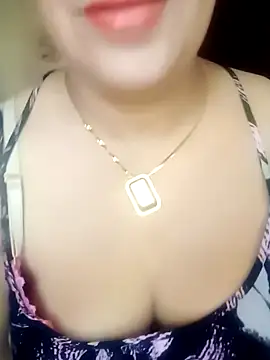 Snapshot of Maya-Moon chatting on November 1, 12:54 pm Maya-Moon online show from November 1, 12:54 pm