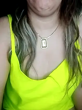 Snapshot of Maya-Moon chatting on November 9, 9:02 am Maya-Moon online show from November 9, 9:02 am