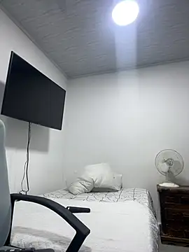 pareja curiosa19 online show from February 2, 1:26 am