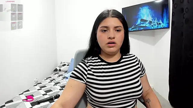 pareja curiosa19 online show from October 5, 12:23 am