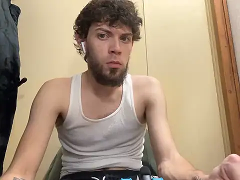 Snapshot of bwcizThrobbing chatting on March 18, 11:00 am bwcizThrobbing online show from March 18, 11:00 am