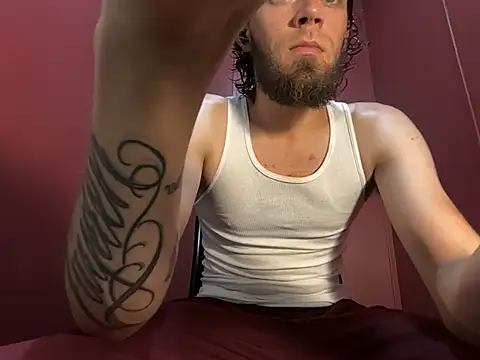 Snapshot of bwcizThrobbing chatting on October 30, 5:32 pm bwcizThrobbing online show from October 30, 5:32 pm