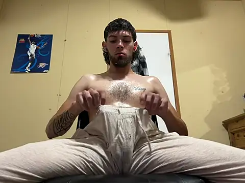 Snapshot of bwcizThrobbing chatting on September 17, 10:28 am bwcizThrobbing online show from September 17, 10:28 am