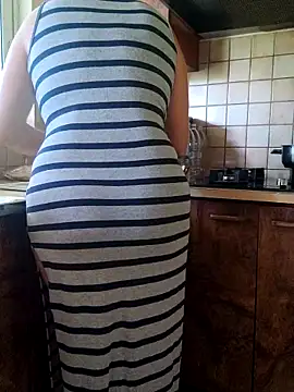 emiliemilf online show from March 2, 7:21 pm