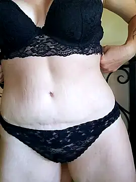 emiliemilf online show from February 26, 7:58 pm