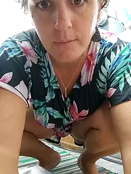 emiliemilf online show from March 24, 6:41 pm