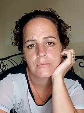 emiliemilf online show from March 18, 6:38 am