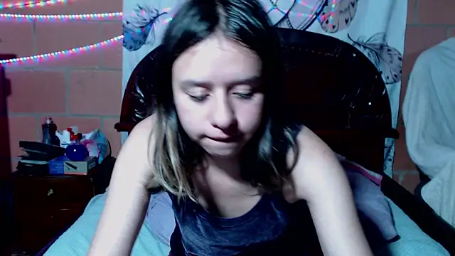 Snapshot of Sukychan_ chatting on March 17, 10:29 pm Sukychan online show from March 17, 10:29 pm