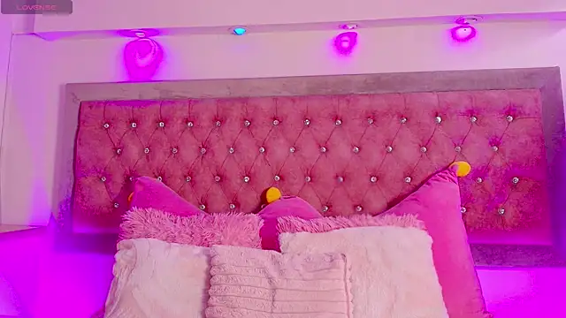 Andy Leex online show from February 4, 8:15 pm