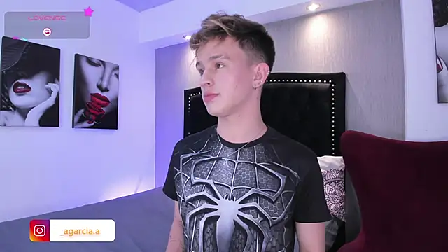 LiamWildx20 online show from February 8, 3:59 am