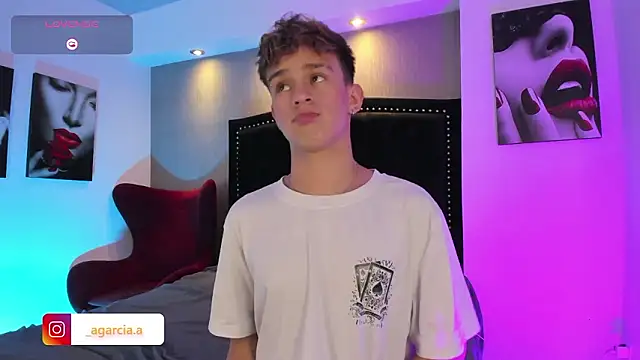 LiamWildx20 online show from March 19, 4:12 am