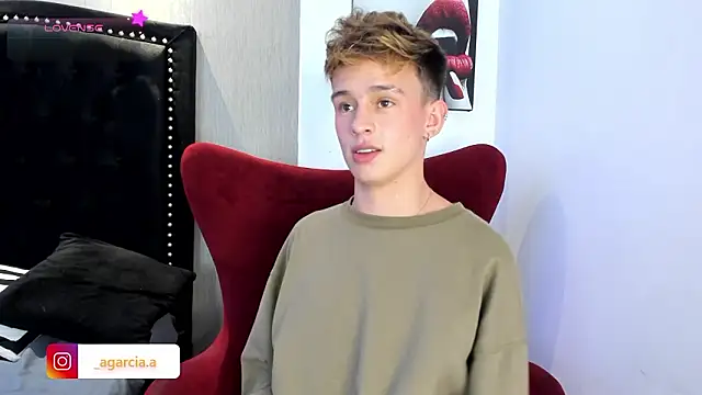 LiamWildx20 online show from February 9, 3:59 am