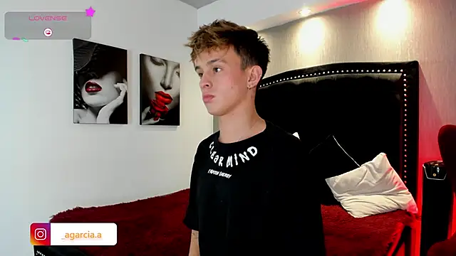 LiamWildx20 online show from February 16, 4:33 am