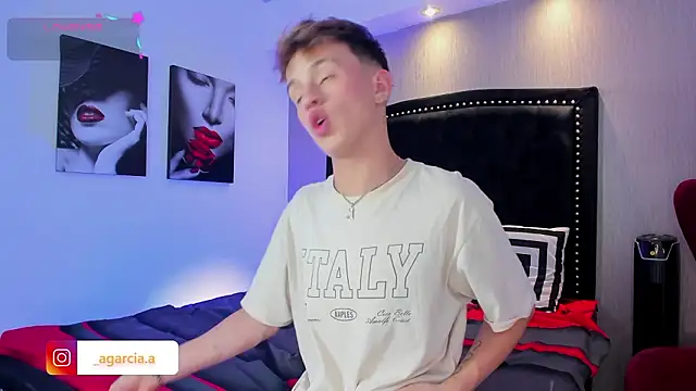 LiamWildx20 online show from February 22, 6:49 am