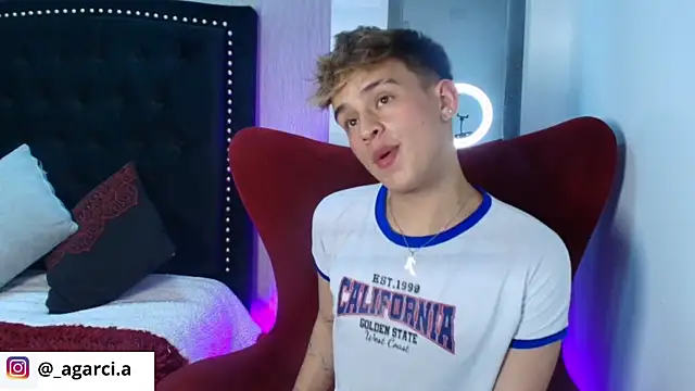 LiamWildx20 online show from September 30, 5:02 am