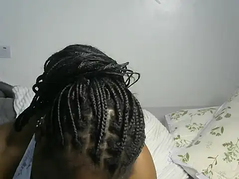 Snapshot of Aurora_Angel chatting on October 1, 9:03 am Aurora Angel online show from October 1, 9:03 am