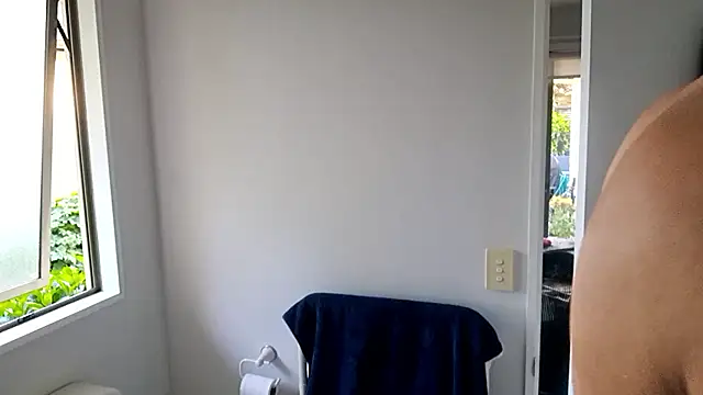 TAIZ69WORLD online show from November 5, 6:55 pm