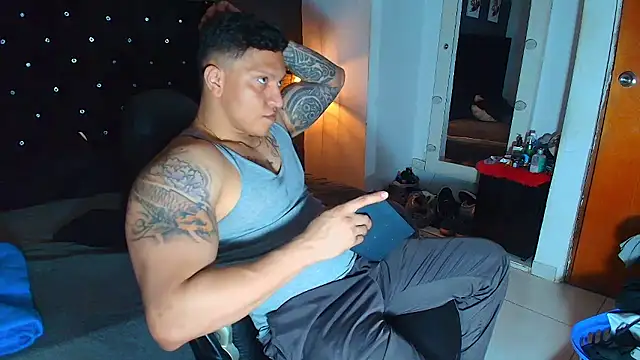 Snapshot of ethan_dalton_ chatting on January 10, 3:24 am ethan dalton online show from January 10, 3:24 am