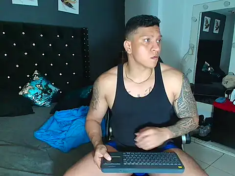 Snapshot of ethan_dalton_ chatting on October 22, 3:28 am ethan dalton online show from October 22, 3:28 am