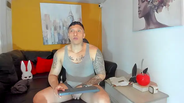 Snapshot of ethan_dalton_ chatting on October 28, 3:18 am ethan dalton online show from October 28, 3:18 am