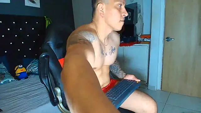 Snapshot of ethan_dalton_ chatting on June 25, 4:32 am ethan dalton online show from June 25, 4:32 am