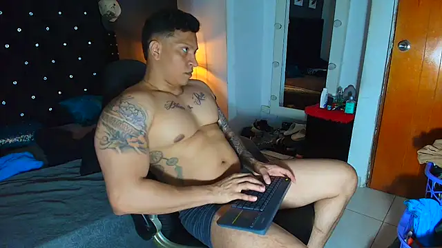 Snapshot of ethan_dalton_ chatting on February 8, 2:53 am ethan dalton online show from February 8, 2:53 am