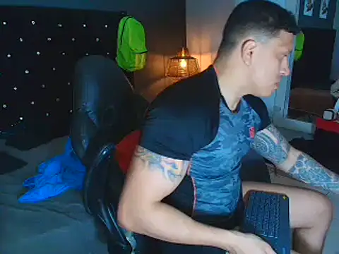 Snapshot of ethan_dalton_ chatting on November 6, 3:10 am ethan dalton online show from November 6, 3:10 am