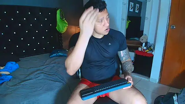 Snapshot of ethan_dalton_ chatting on November 14, 3:21 am ethan dalton online show from November 14, 3:21 am