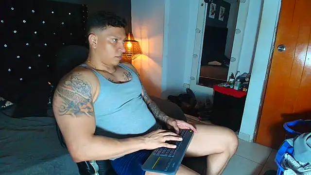 Snapshot of ethan_dalton_ chatting on January 7, 3:22 am ethan dalton online show from January 7, 3:22 am