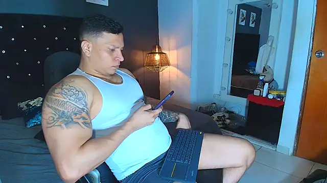 Snapshot of ethan_dalton_ chatting on November 1, 3:24 am ethan dalton online show from November 1, 3:24 am