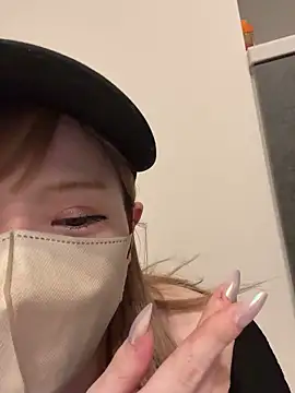 lala tenshino online show from September 10, 5:45 pm