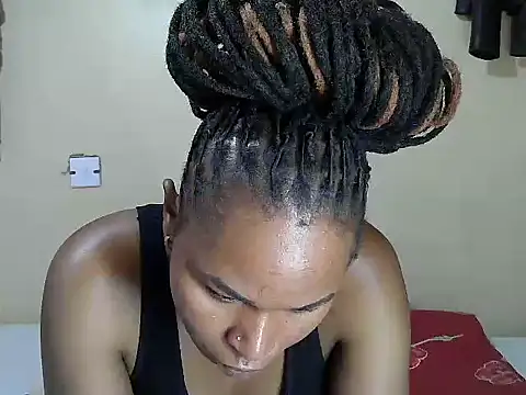 Snapshot of Creamy-Aisha chatting on October 15, 1:30 pm Creamy-Aisha online show from October 15, 1:30 pm