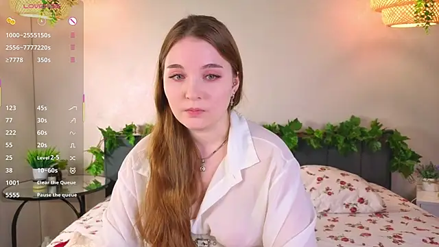 ConstanceHelms online show from December 20, 5:21 am