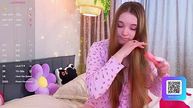 ConstanceHelms online show from March 26, 5:06 am