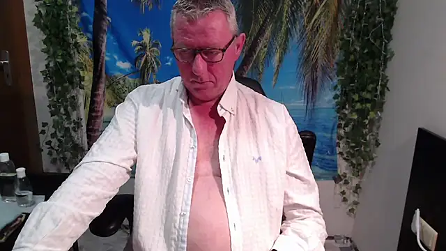 JamesBauer online show from December 4, 4:33 am