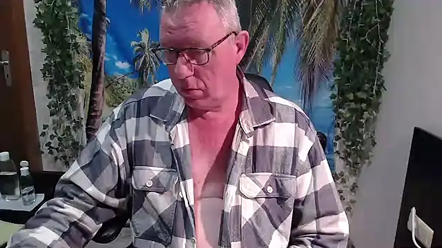 JamesBauer online show from December 1, 4:24 am