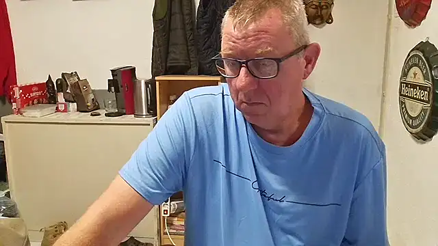 JamesBauer online show from April 12, 4:49 am