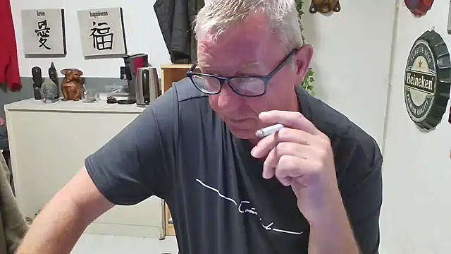 JamesBauer online show from April 19, 3:51 am