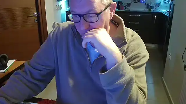 JamesBauer online show from February 7, 4:09 am