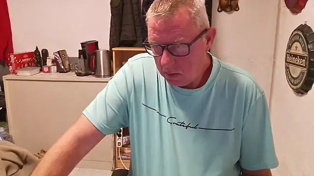 JamesBauer online show from April 14, 4:17 am