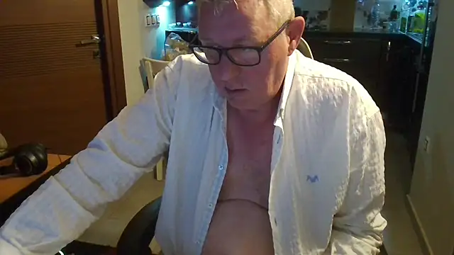 JamesBauer online show from February 26, 4:56 am