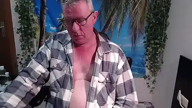 JamesBauer online show from November 30, 4:46 am