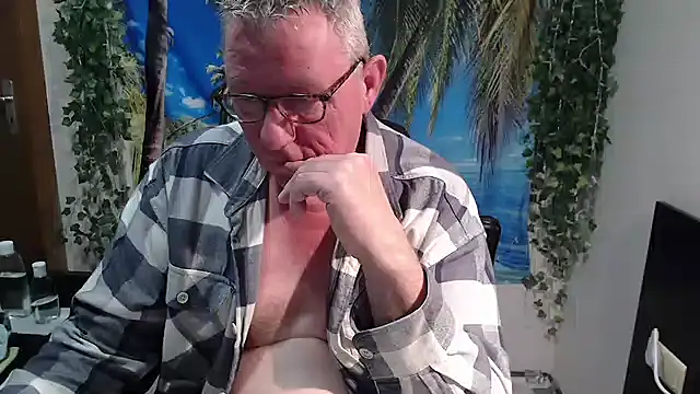 JamesBauer online show from December 2, 4:47 am