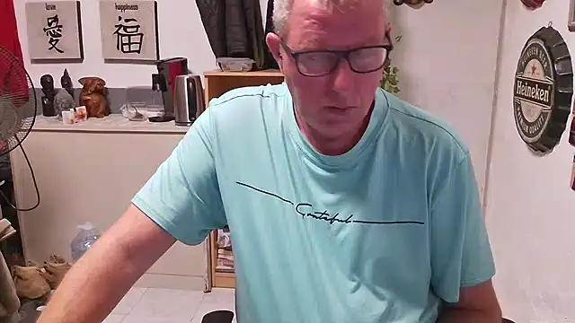 JamesBauer online show from April 24, 4:14 am