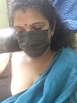 poojaa-rani online show from April 8, 7:04 pm