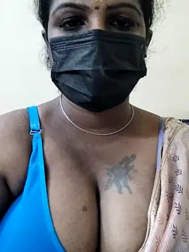 Snapshot of poojaa-rani chatting on March 20, 4:31 pm poojaa-rani online show from March 20, 4:31 pm