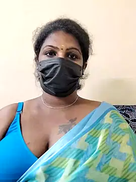 Snapshot of poojaa-rani chatting on March 20, 11:12 pm poojaa-rani online show from March 20, 11:12 pm